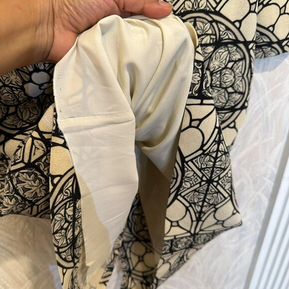 ✨Alexander McQueen Size 42 Black & Beige Patterned Long Sleeve Dress✨ - Picture 7 of 10